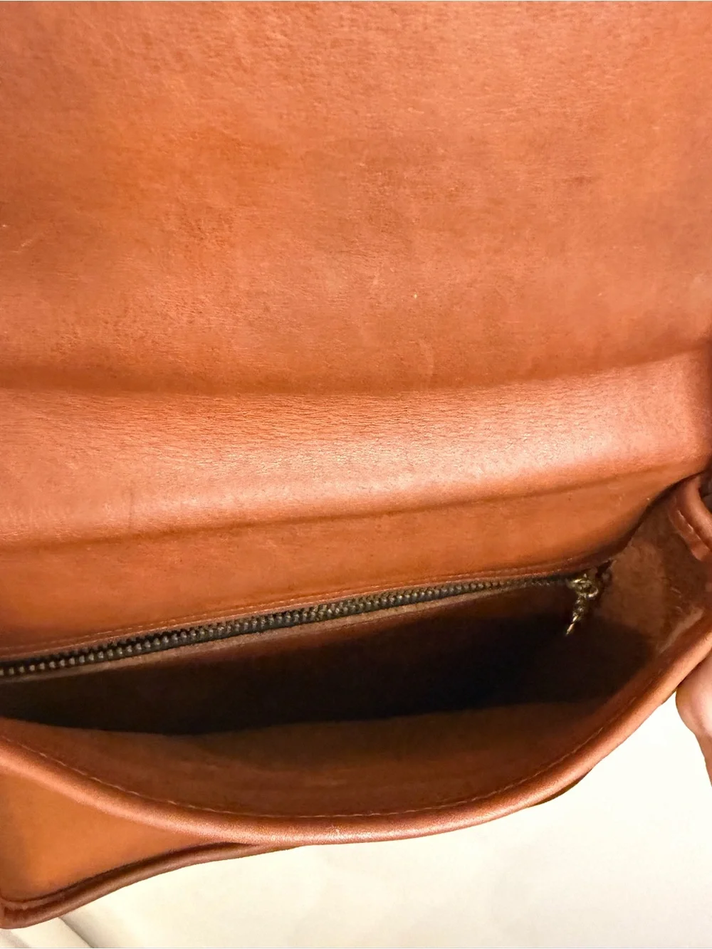 Coach Lindsay Crossbody Bag Vintage in British Tan Leather